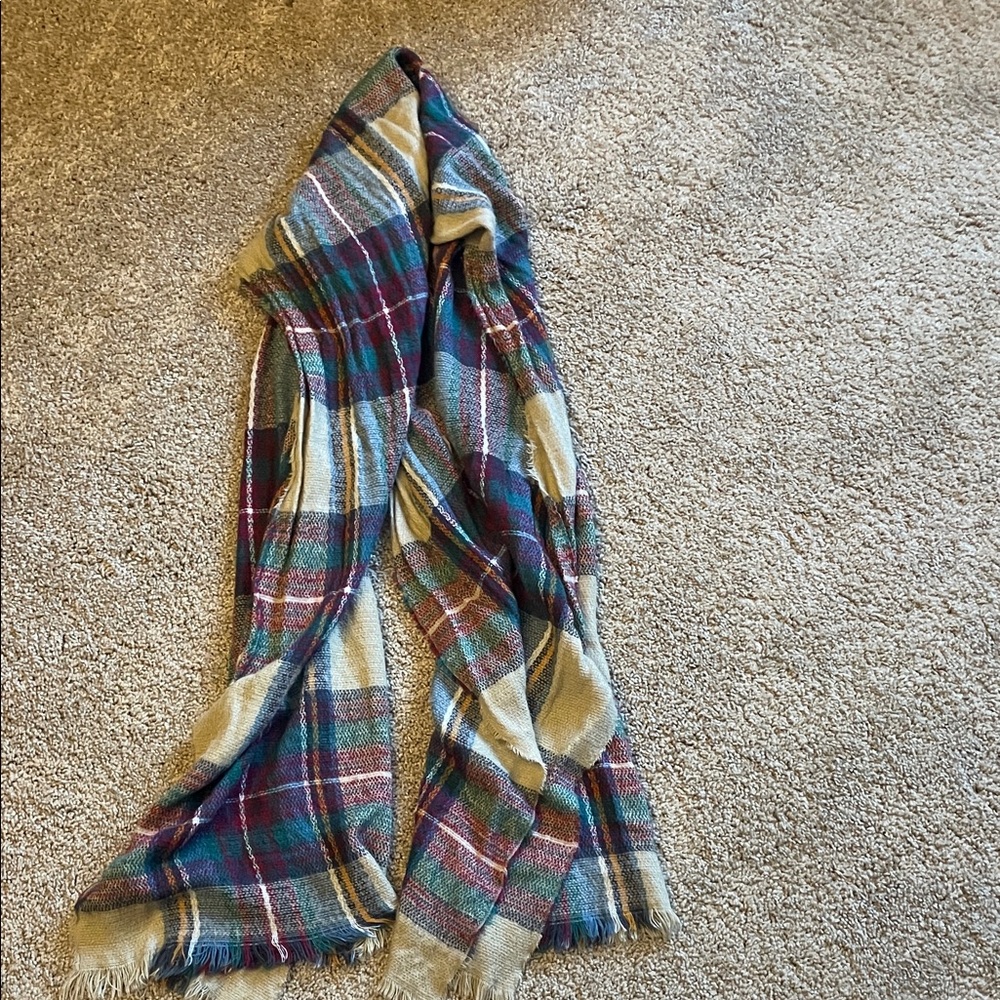 D&Y Multicolor Plaid Scarf